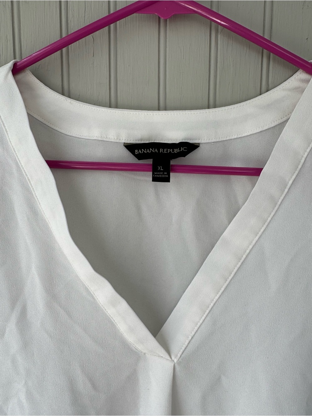 Banana Republic White V-Neck Dolman Sleeve Blouse - Picture 2 of 6